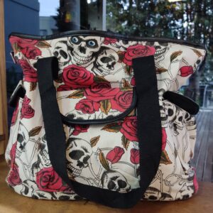 Bolsa Caveiras e Rosas