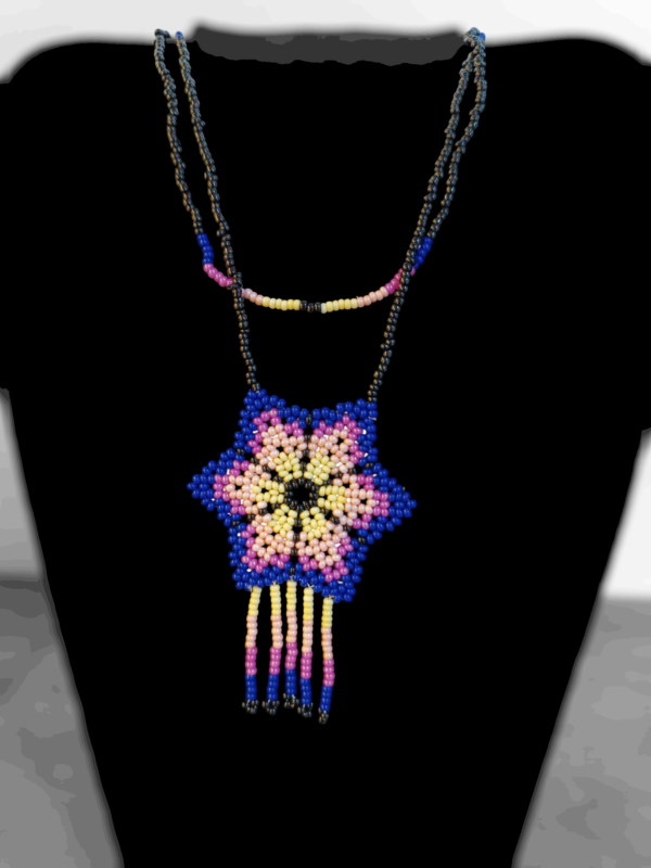 Colar feito com miçangas Flor estilo Étnico Peruano Violeta - Image 4
