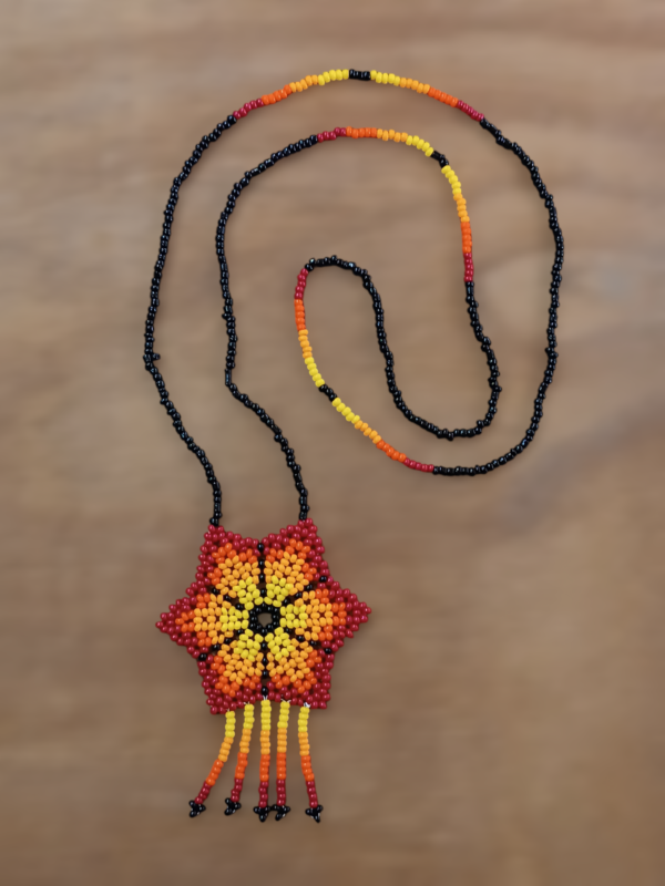 Colar feito com miçangas Flor estilo Étnico Peruano laranja - Image 3