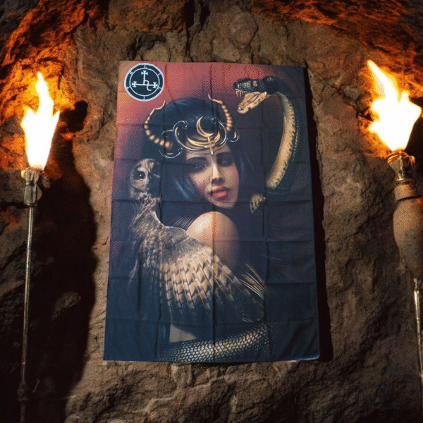Pano Tapeçaria de Parede Lilith - Image 2