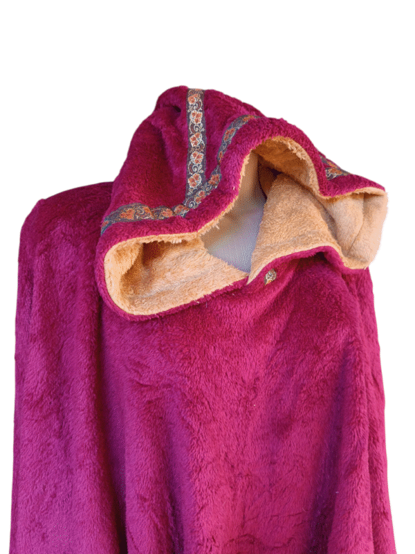 Poncho em Microfibra Bordô - Image 3