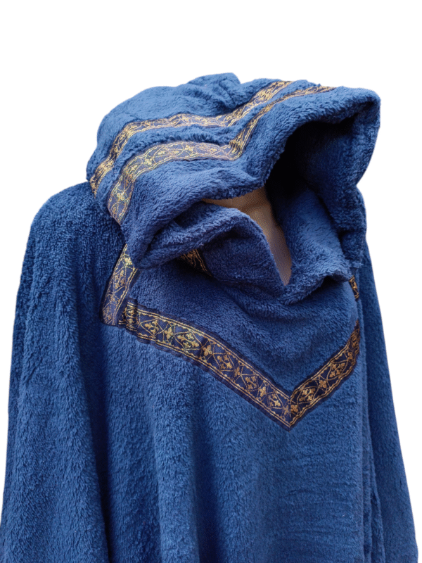 Poncho em Microfibra Azul Petróleo - Image 3