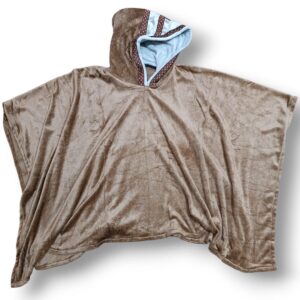 Poncho Microfibra Retangular Com Capuz Lobo Marron