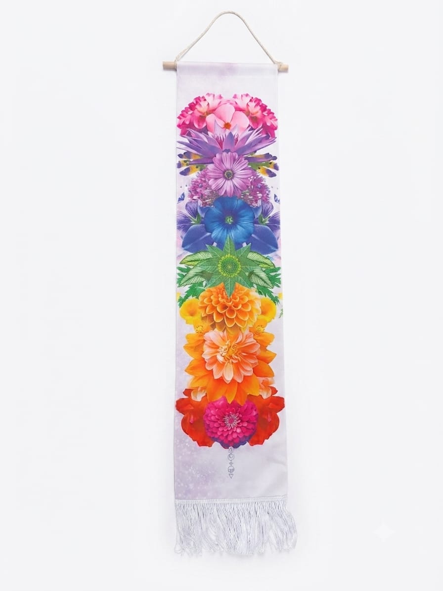 Banner Flâmula Decorativa 7 Chakras e Silhueta Meditação com Mandalas Flores